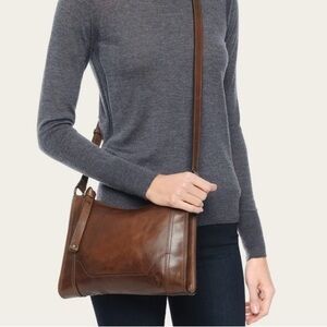 Frye brown leather Melissa zip crossbody messenger bag zipper top